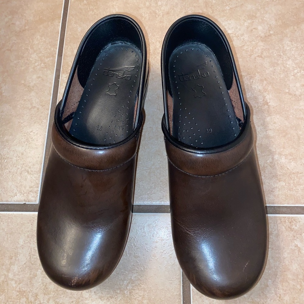 Dansko dark brown shoes